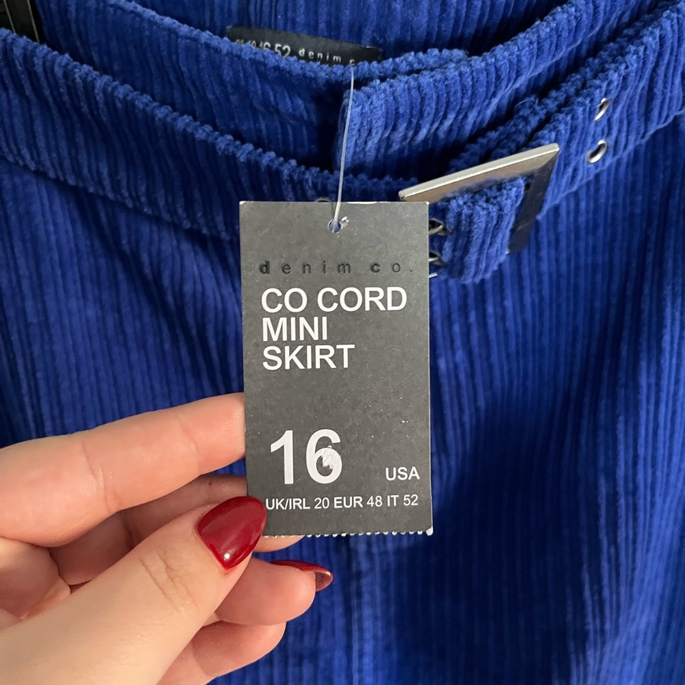 Corduroy Mini skirt - Picture 4 of 7
